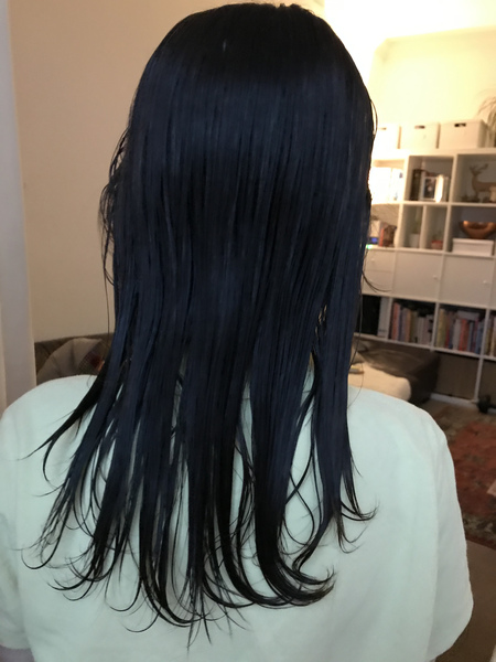 DS needs to tie back hair
