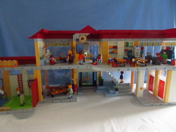 Playmobil pandemic in our house part 3
