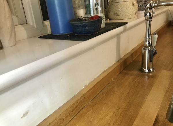 How do I tile this splashback?