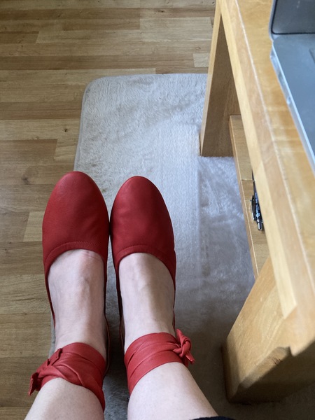 Les Parisiennes des Mamansnet: "You gotta have style. It helps you get down the stairs." - Diana Vreeland