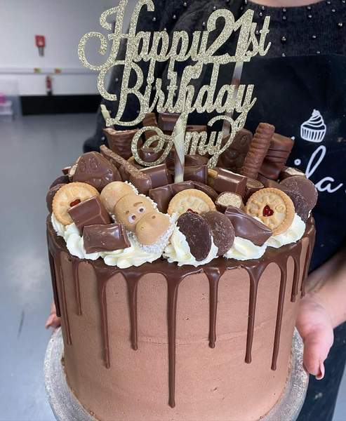I need to make a chocolate drip cake help!!