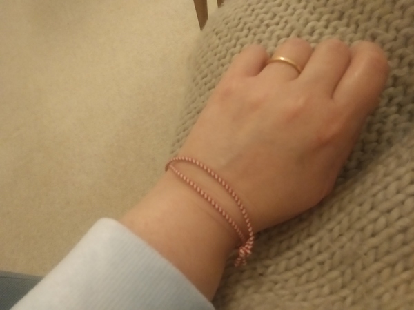 Looking for an elastic bracelet...
