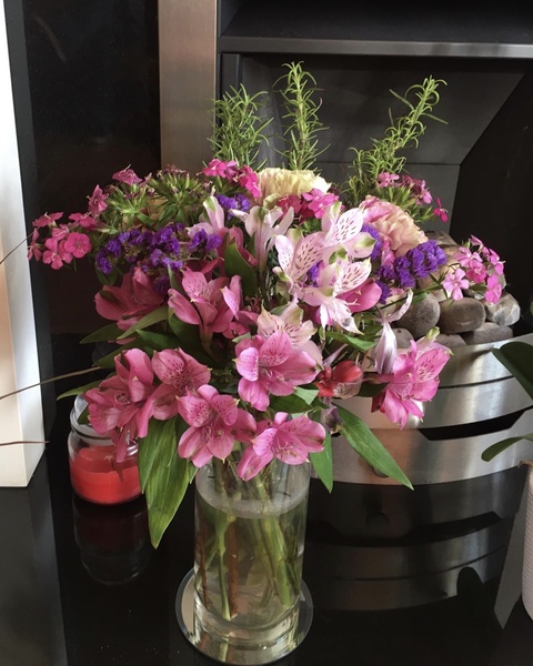 Have you ever received a M&S flower delivery? 🌺