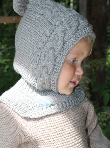 Going out with 1yr old who refuses hat and gloves