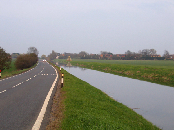 Are there lots of cars in UK lakes and rivers?