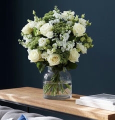 Have you ever received a M&S flower delivery? 🌺