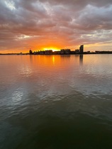 Live along the River Thames