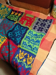 Any sewing aficionados? I need a stitch and bitch...