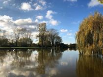 Live along the River Thames