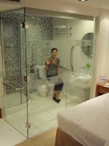 Just want an empty house so I can use the loo