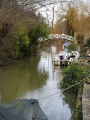 Live along the River Thames