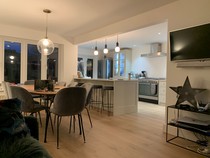 New house, new kitchen. Help me choose please!