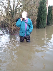 Live along the River Thames