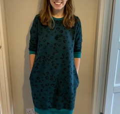 Any sewing aficionados? I need a stitch and bitch...