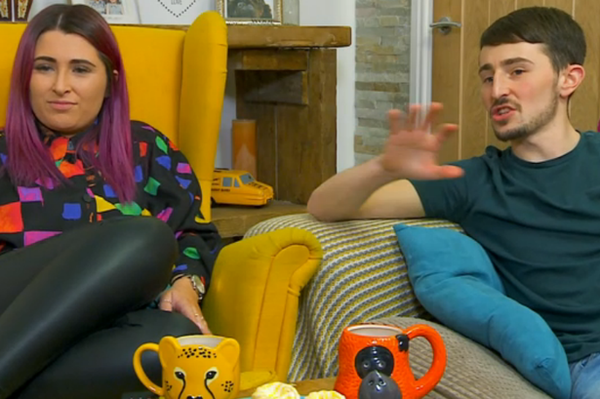 Help me find a (vintage?) shirt like this one from Gogglebox?