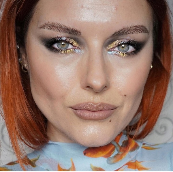 Is anyone else obsessed with Katie Jane Hughes on Instagram?