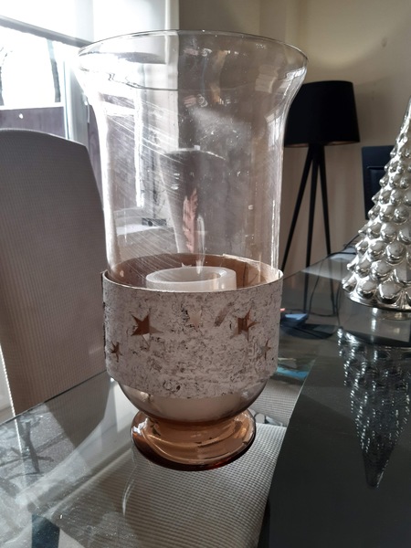 AIBU - I moved a vase