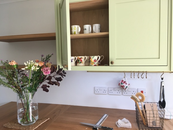 Handmade kitchens of Christchurch/davey and Alger