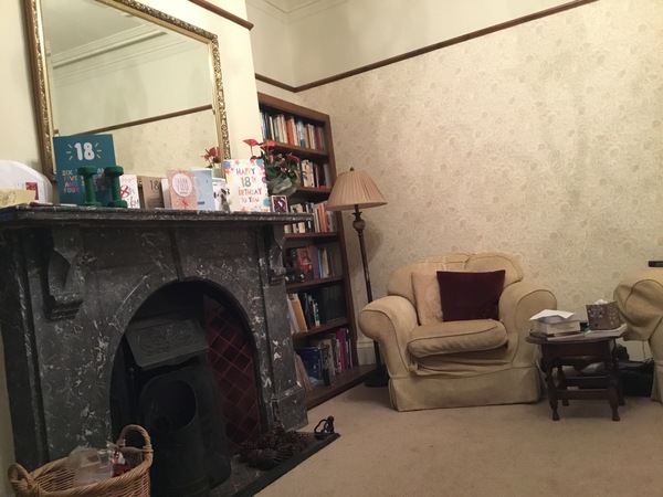 Chair and picture help please
