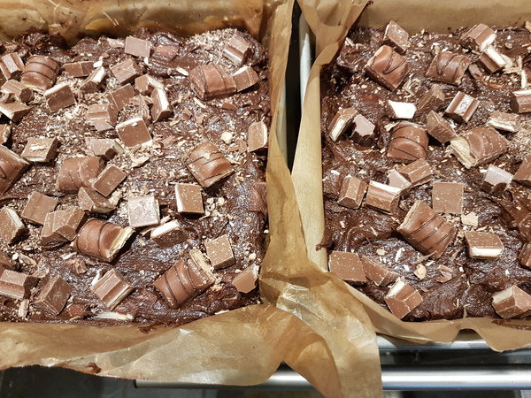Sending brownies by post