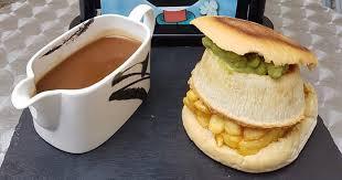 Aibu  to think that serving potatoes at all with salmon en croute is just unnecessary carbohydrates