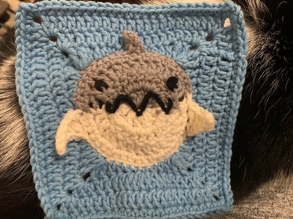 Woolly Hugs. A Blanket for the very lovely peachgreen. Crafters and donors, we need your help.