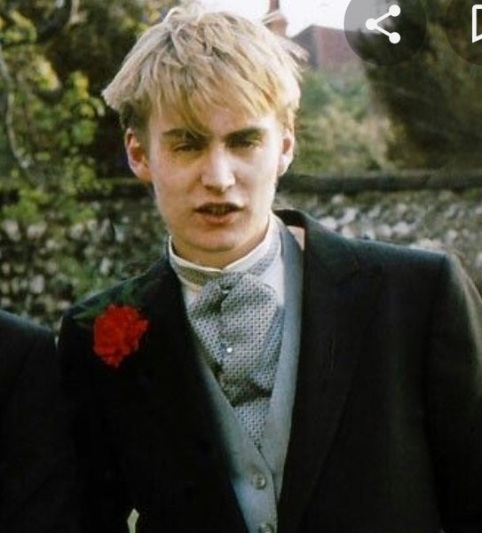 Guess the celebrity