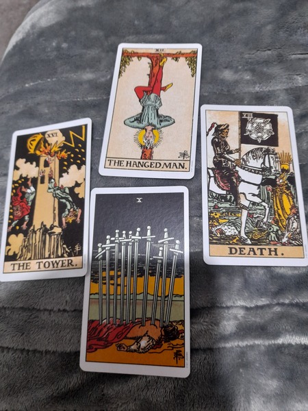 DD using tarot cards