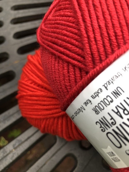 Woolly Hugs. A Blanket for the very lovely UtterlyEthereal. Crafters and donors, we need your help.