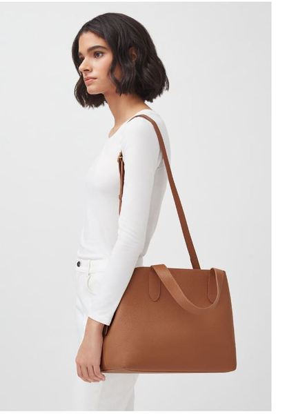 Les Parisiennes des Mamansnet: "You gotta have style. It helps you get down the stairs." - Diana Vreeland