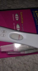 LINE EYES! Please help I'm crying but I'm scared!
