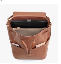 Les Parisiennes des Mamansnet: "You gotta have style. It helps you get down the stairs." - Diana Vreeland