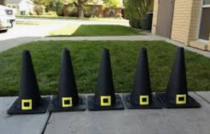 Reporting neighbours for reserving a parking space with cones
