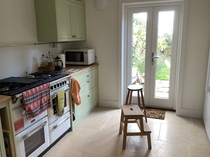 Handmade kitchens of Christchurch/davey and Alger
