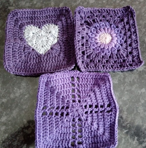 Woolly Hugs. A Blanket for the very lovely peachgreen. Crafters and donors, we need your help.