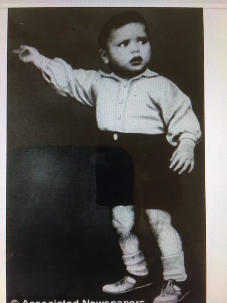 Guess the celebrity