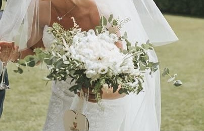 What flowers did you have at your wedding?