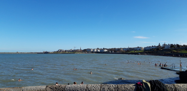 Cold water swimmers including sea, lakes and rivers