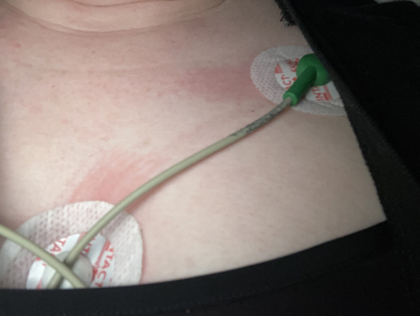 Holster heart moniter