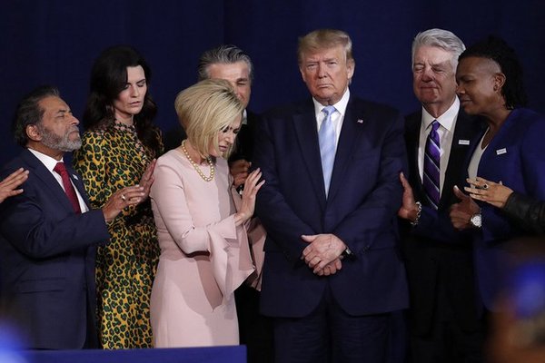Biden's not a dog's dinner: Champ, Major (and Snowflake) know a President when they sniff one (Trump thread #126)