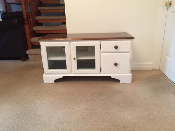 Anyone got a link to a nice TV stand....for a ridiculously big TV?