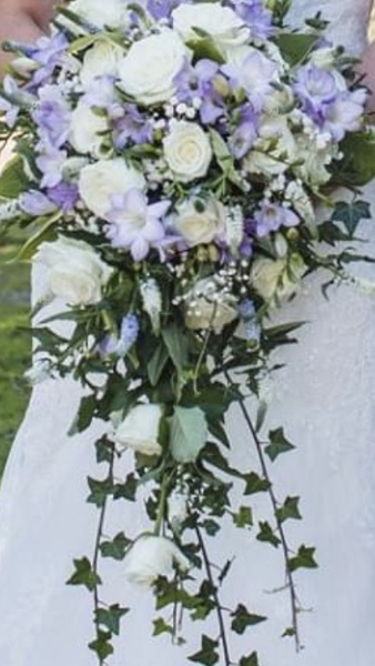 What flowers did you have at your wedding?