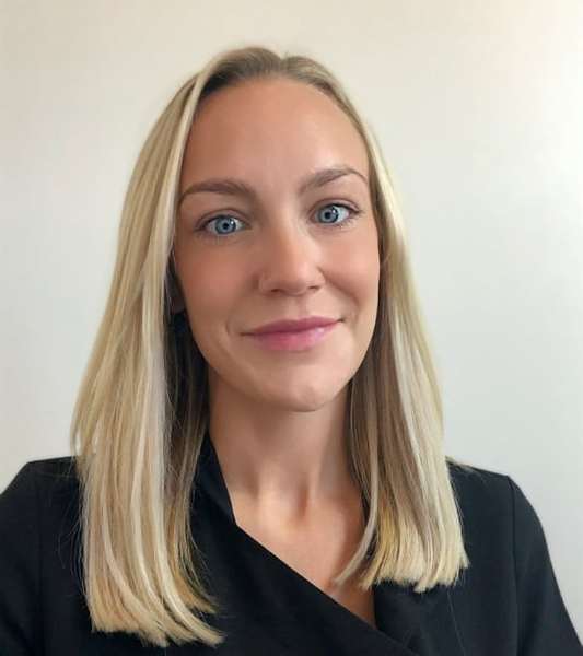 Do you have questions about pregnancy or your new baby? Ask midwife Hannah Harvey - £200 voucher to be won