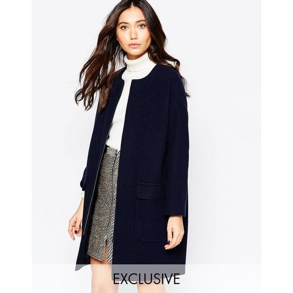 Collarless lace coat