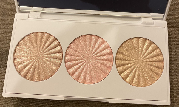 Beauty chat - freebies/gifts with purchase/offers