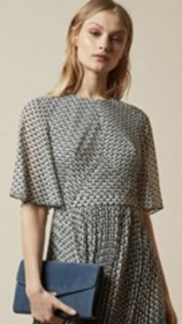 I really need a T-shirt with sleeves like this