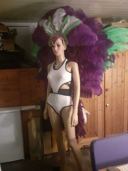 Glueing feathers and fabric and pipe insulation?