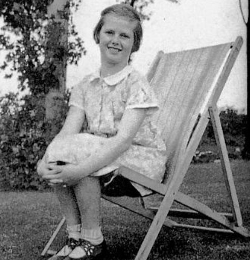 Guess the celebrity