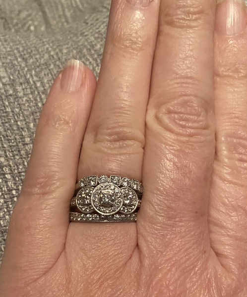 How many rings do you wear? (Engagement, wedding etc)