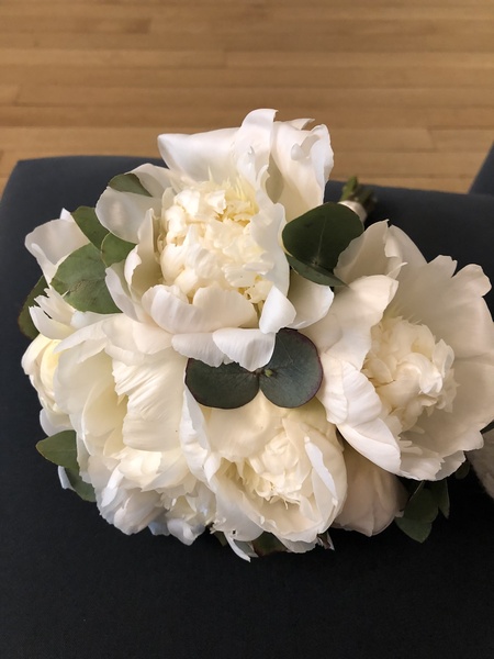 What flowers did you have at your wedding?